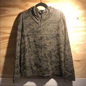 Camouflage windbreaker jacket
